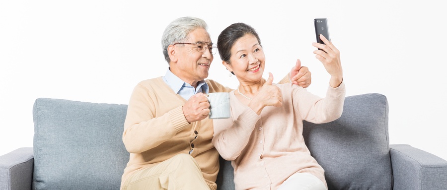 當父母說出“我老了也不指望你養(yǎng)”的話語，你是否感到傷心？