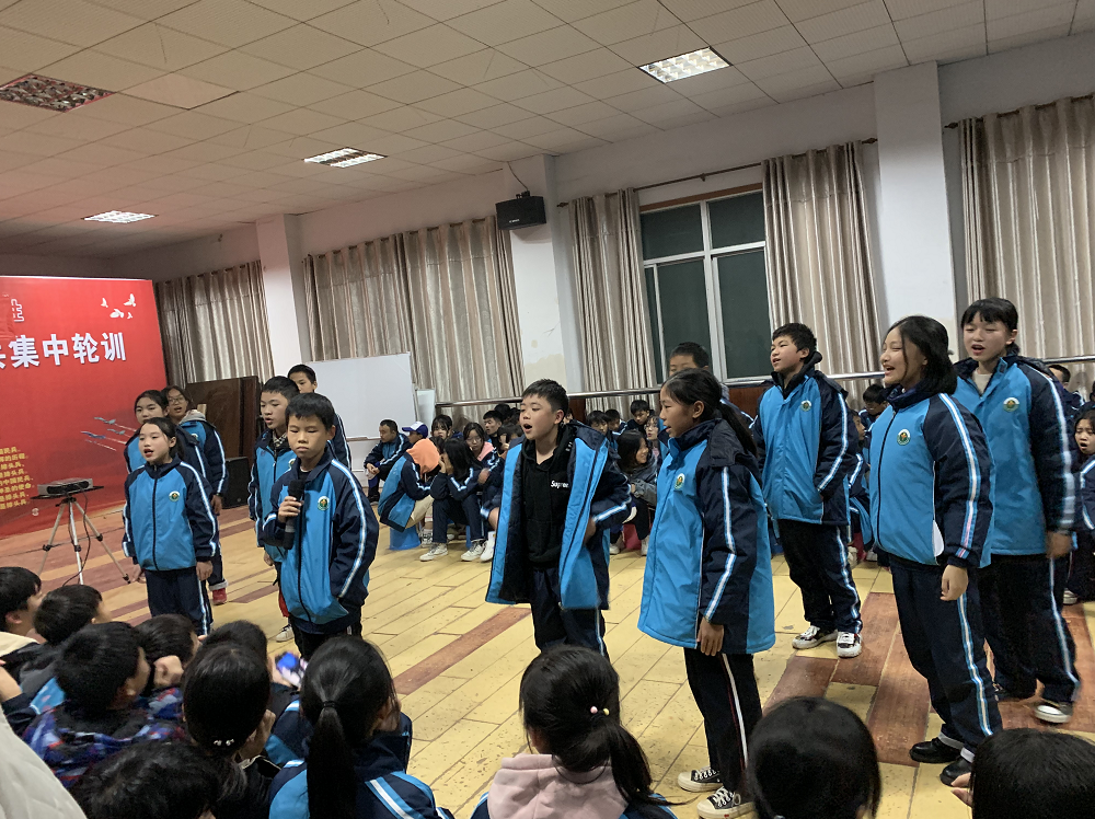 青春与红色同行"——娄底一中教育集团春元中学常德