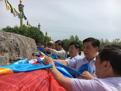 敖包祈福.jpg