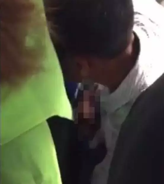 滕州人口音_滕州人身份证照片