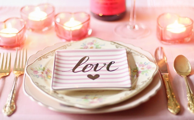 candles-cutlery-flatware-290524.jpg candles-cutlery-flatware-290524.jpg