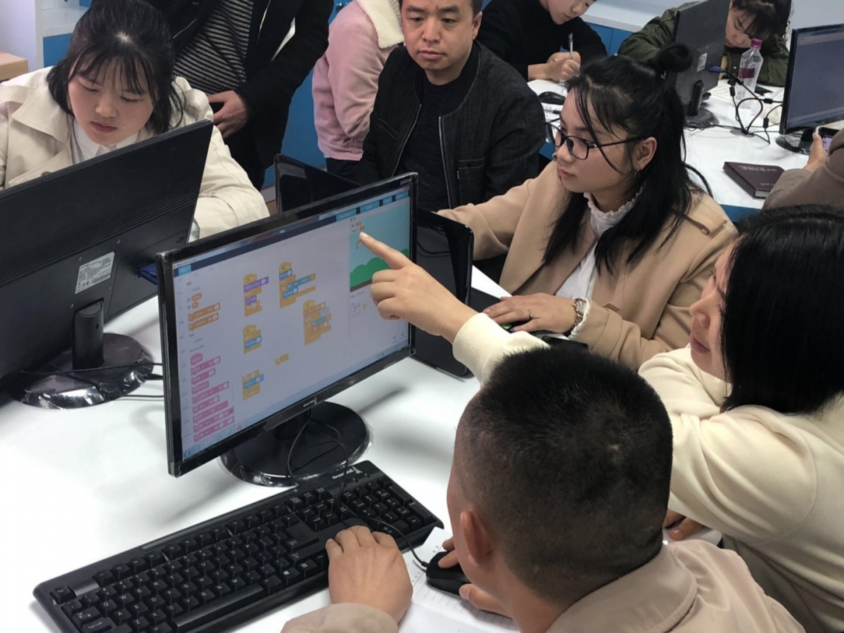 scratch习练.jpg scratch习练.jpg