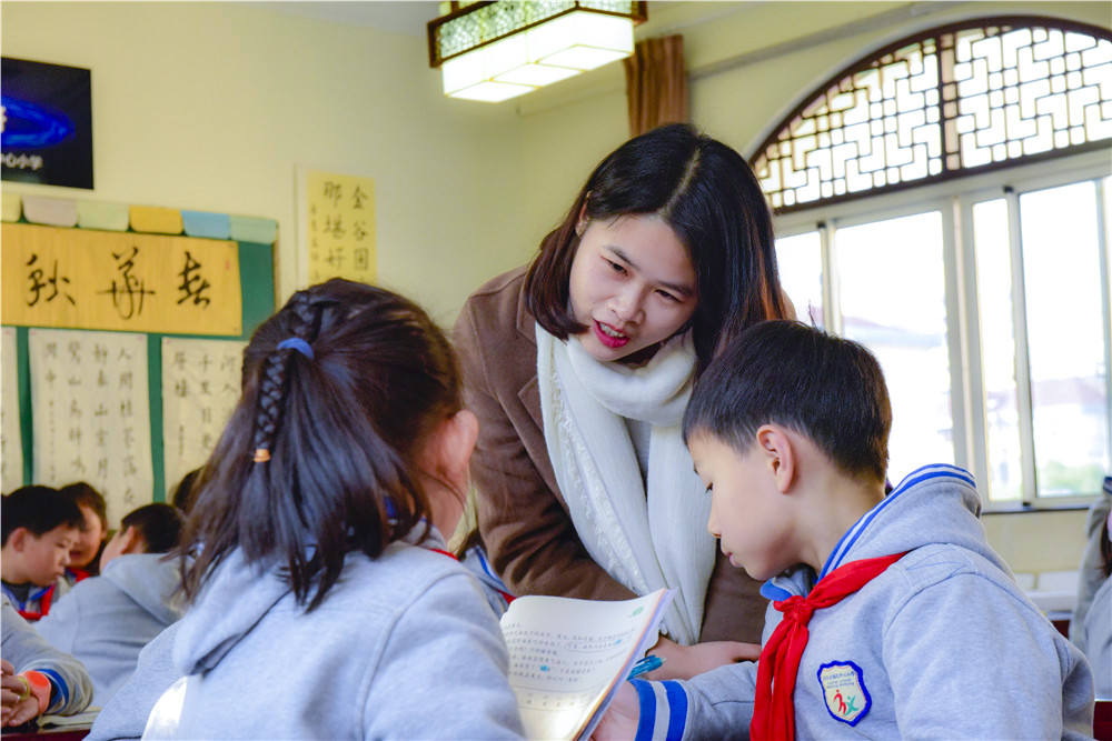 梅陇中心小学2017学年第二学期校园开放日活动公告