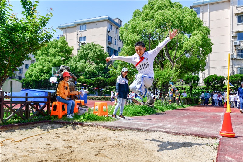 春天里追梦奔跑2018学年梅陇中心小学春季运动会报道