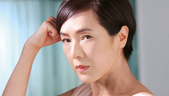 出演《艺妓回忆录》和《幸福的黄手帕》的日本国宝级表演艺术家桃井熏