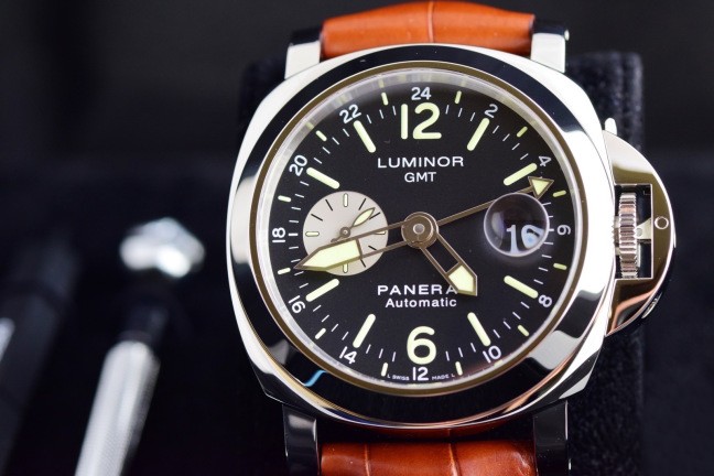 panerai-pam-00088-2.jpg