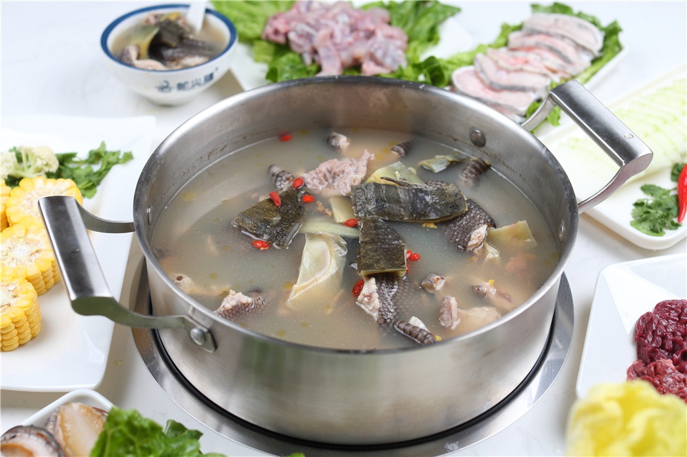 超滋补蛇肉火锅惊现莆田!还_莆田美食网