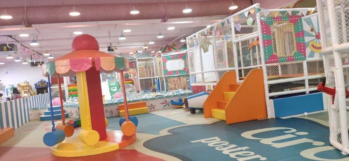 大型海洋球池的玩具