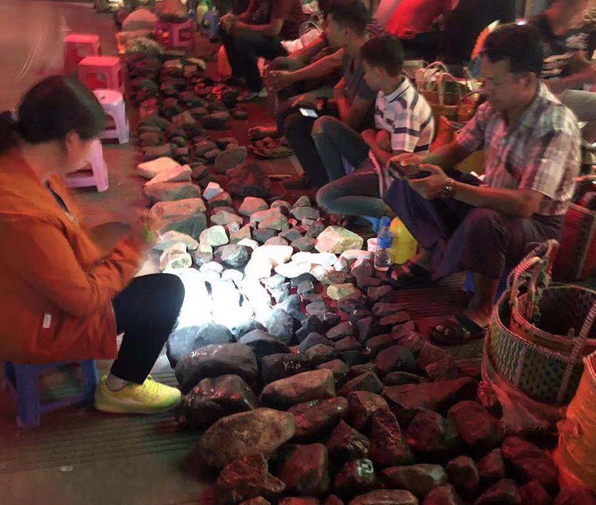 商业 | 探寻翡翠交易市场的源头