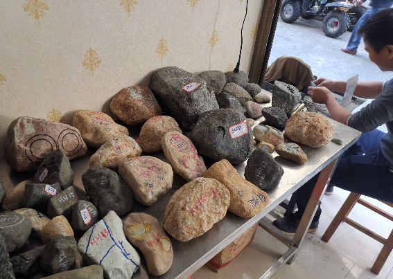 商业 | 探寻翡翠交易市场的源头