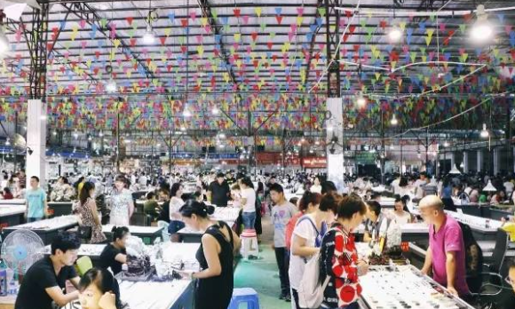 商业 | 探寻翡翠交易市场的源头