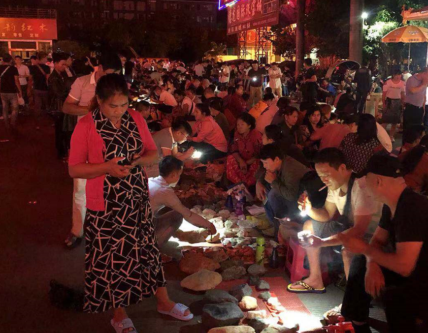 商业 | 探寻翡翠交易市场的源头