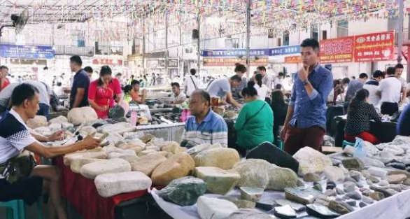 商业 | 探寻翡翠交易市场的源头