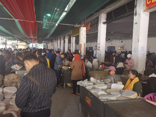 商业 | 探寻翡翠交易市场的源头