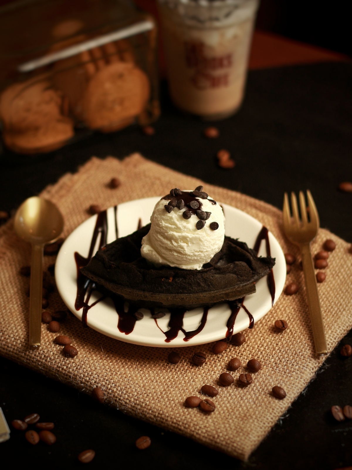 beverage-blurred-background-cake-2819088.jpg