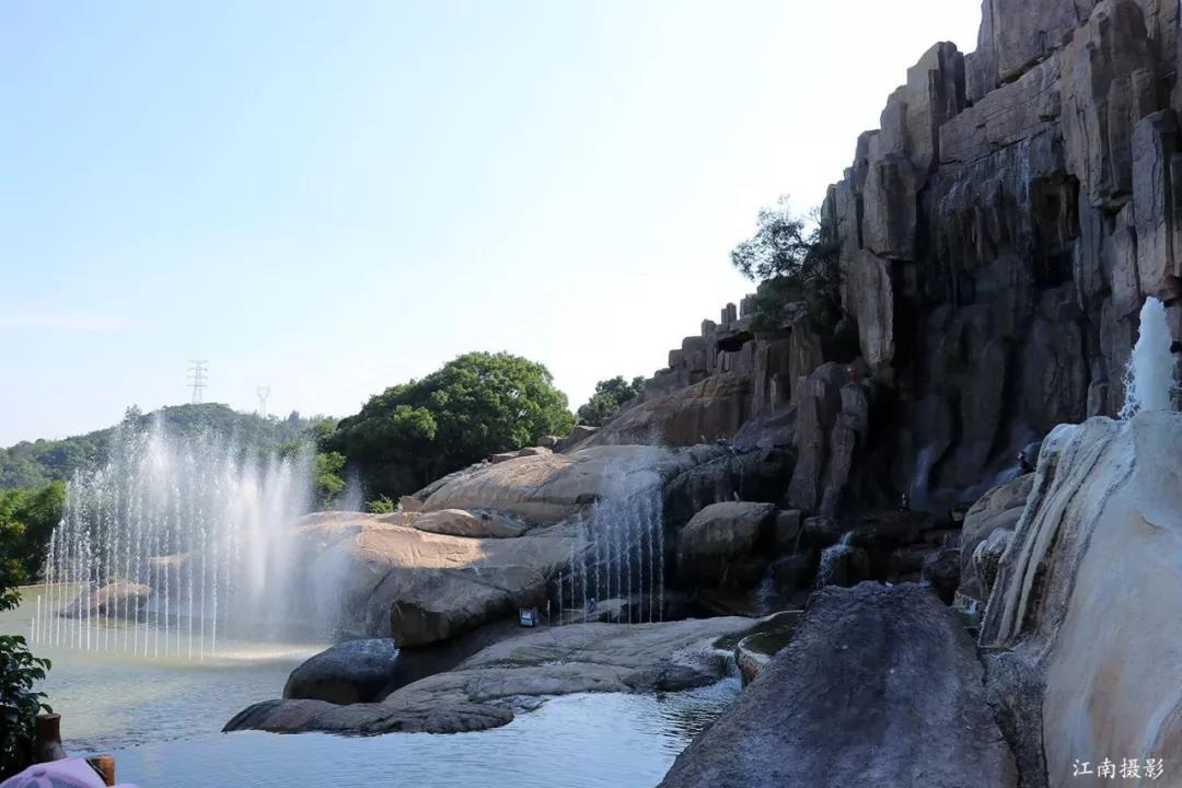 交通指南 地址:福建省漳州市云霄县陈岱镇大山顶村