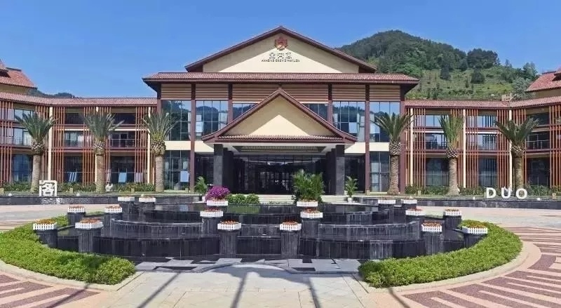 1.webp.jpg 1.webp.jpg