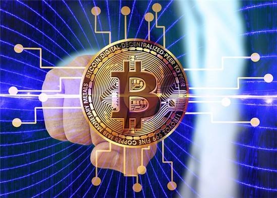 【鸿蒙币谈】 6.13BTC昨晚间疯涨300点，白盘震荡，主流币...