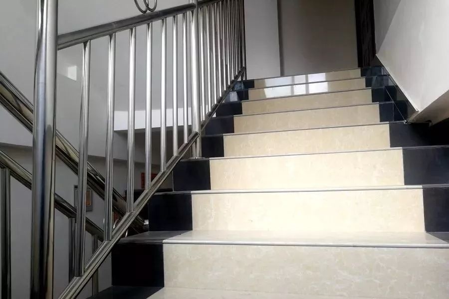 买房你选电梯楼还是步梯楼?
