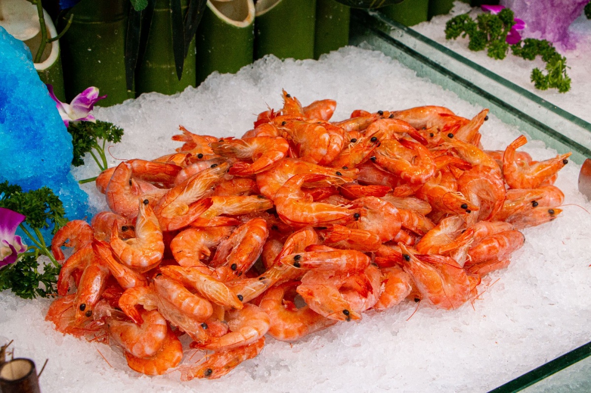 【周一至周五无需预约,周末电话预约自助餐南美虾