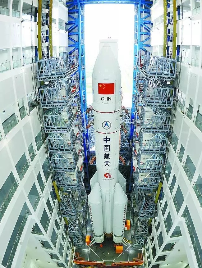 长征五号遥三运载火箭在海南文昌发射成功