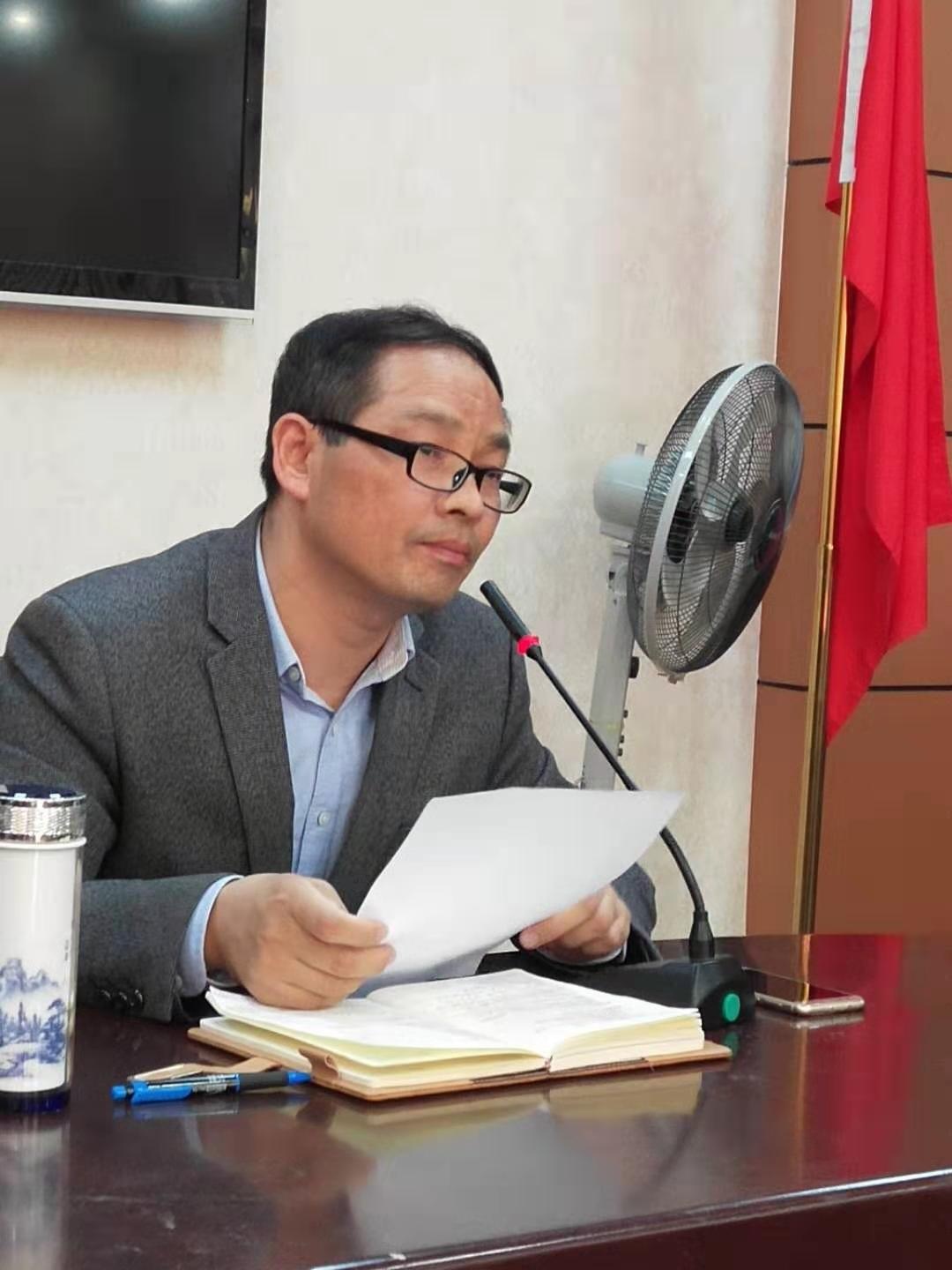 高中部召开十月学科组会议-贵溪市实验中学
