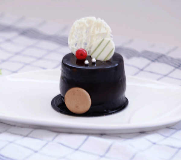 黑色幽默 - 罗密欧烘焙