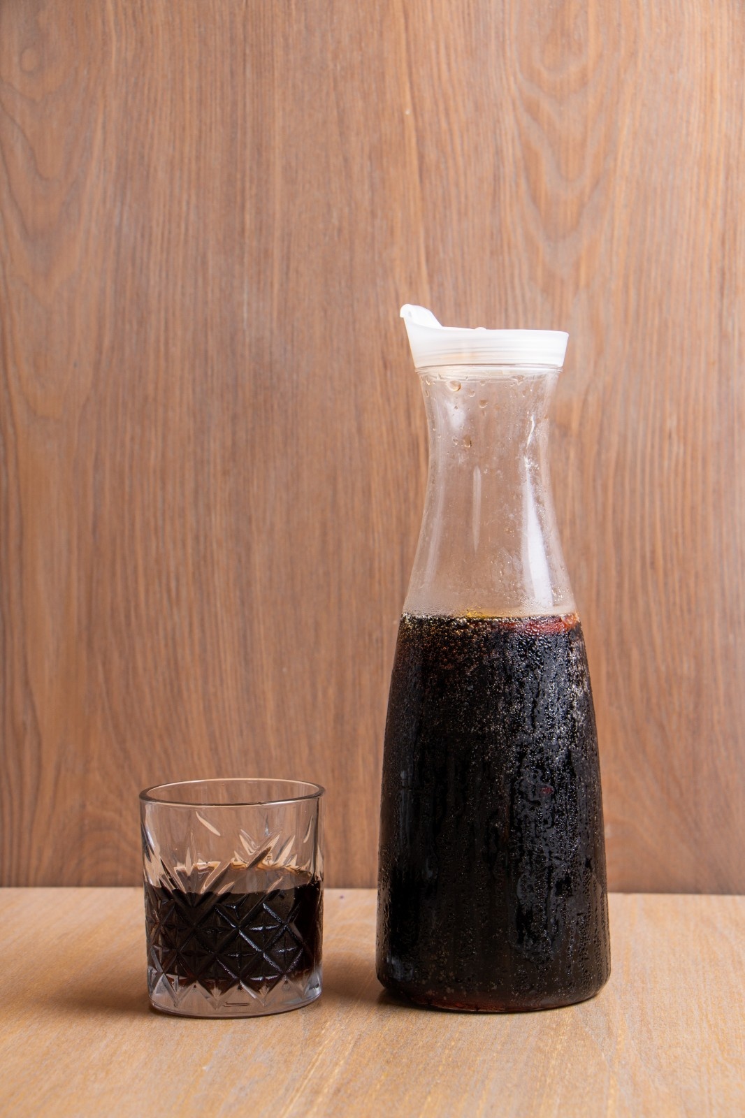 套餐内提供饮品 可乐/雪碧/冰柠檬茶(3选1) 满满一大扎与好友齐分 !!