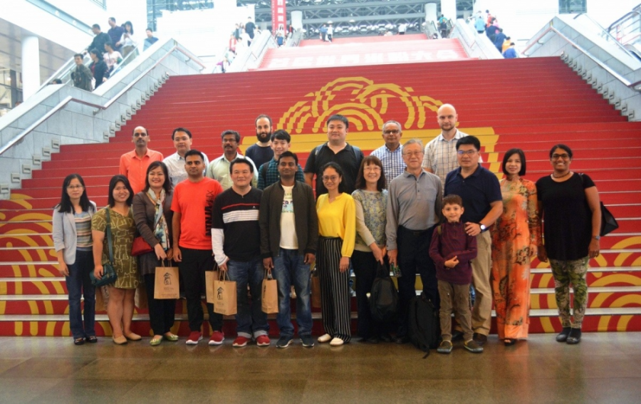 多国专家亲手制作米粉，感受广西饮食文化魅力